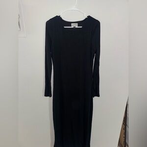 Universal Thread Black Long Sleeve Maxi Dress